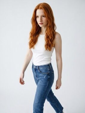MOTHER insider crop step fray Straight-Leg Jeans in Medium Blue Wash